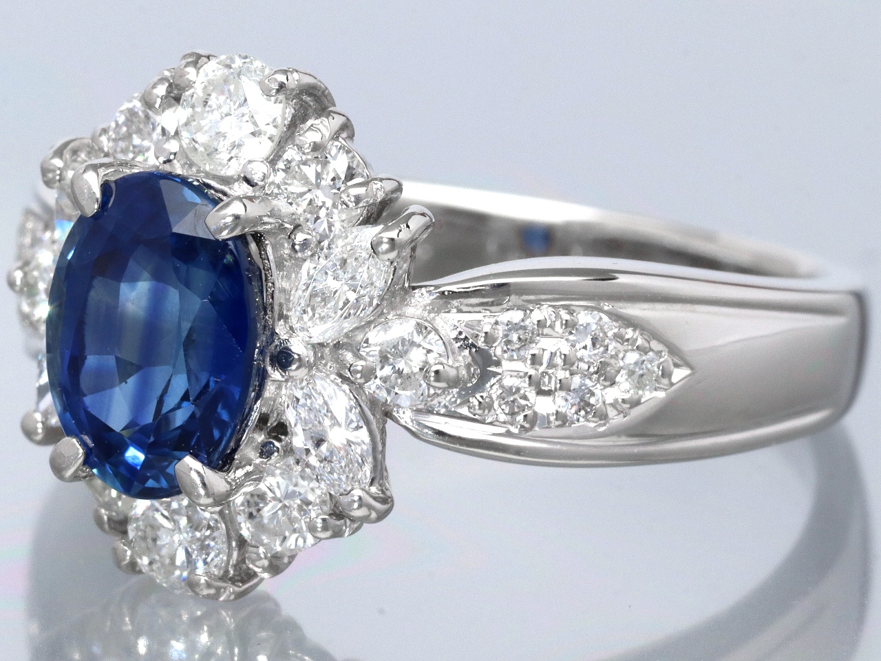 1点物】鑑別書付き☆世界四大宝石☆Pt900☆1.54ct☆オーバル