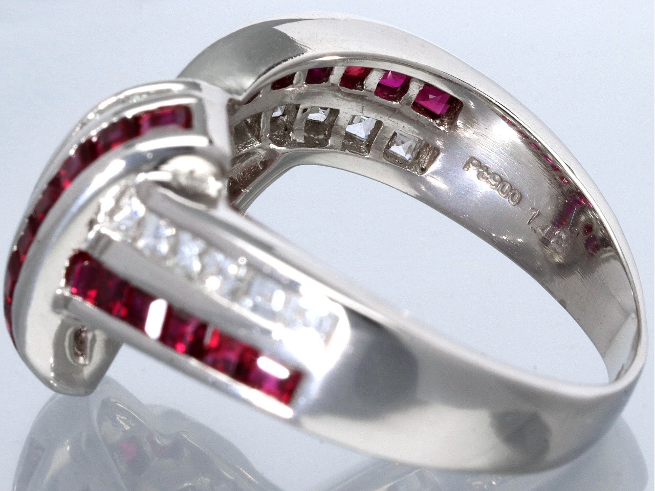 1点物】鑑別書付き☆世界四大宝石☆Pt900☆1.42ct☆バケットカット 