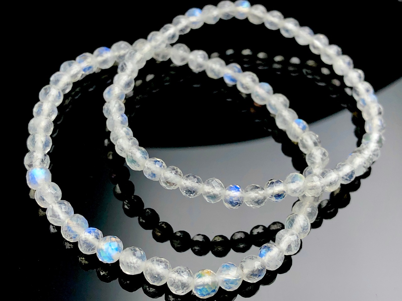 ���亮�顼������ɻ���ŷ���Х֥쥹��å�/�쥤��ܡ��ࡼ�󥹥ȡ���ʥۥ磻�ȥ�֥�ɥ饤��/Labradorite/�⳥Ĺ�С�/64�̥��å�/��5mm/1�ܡ�ŷ����/�ѥ���ȡ���ۡڥ���ꥫ�ġ����󡦹��Ÿ�����������Ͻ�Ÿ���㤤�դ���