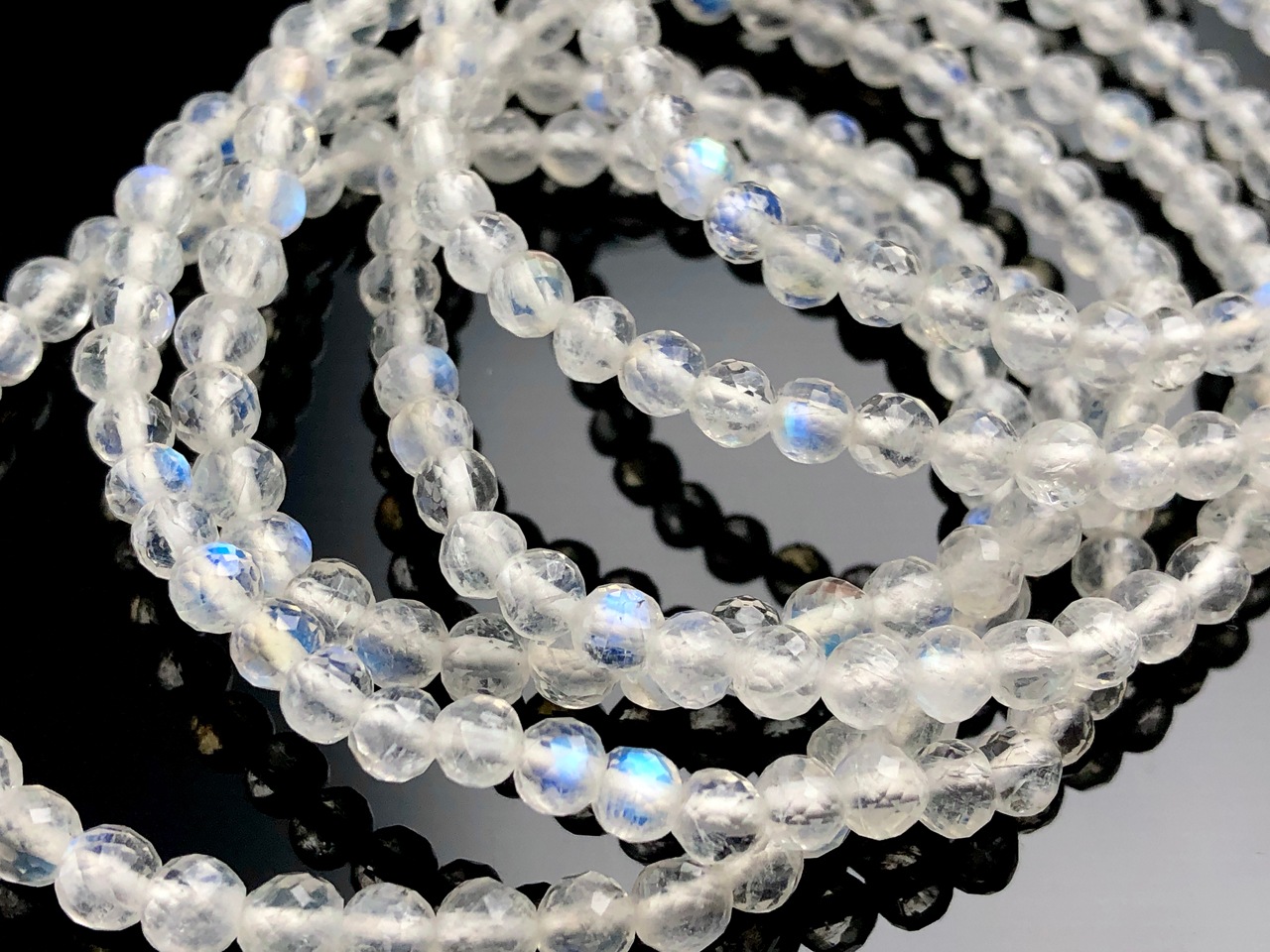 ���亮�顼������ɻ���ŷ���Х֥쥹��å�/�쥤��ܡ��ࡼ�󥹥ȡ���ʥۥ磻�ȥ�֥�ɥ饤��/Labradorite/�⳥Ĺ�С�/64�̥��å�/��5mm/1�ܡ�ŷ����/�ѥ���ȡ���ۡڥ���ꥫ�ġ����󡦹��Ÿ�����������Ͻ�Ÿ���㤤�դ���