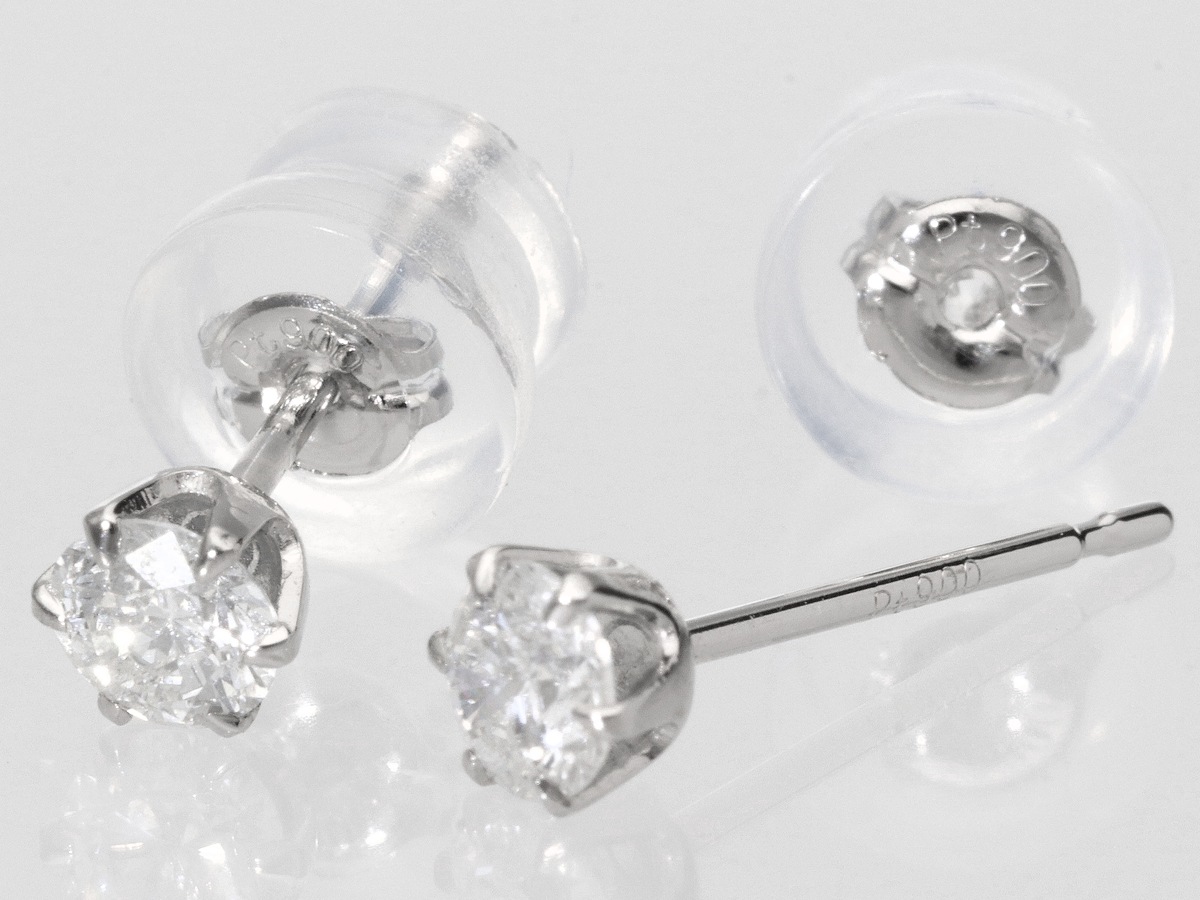 1点物】鑑別書付☆pt900☆ラウンドブリリアントカット☆天然石ピアス  