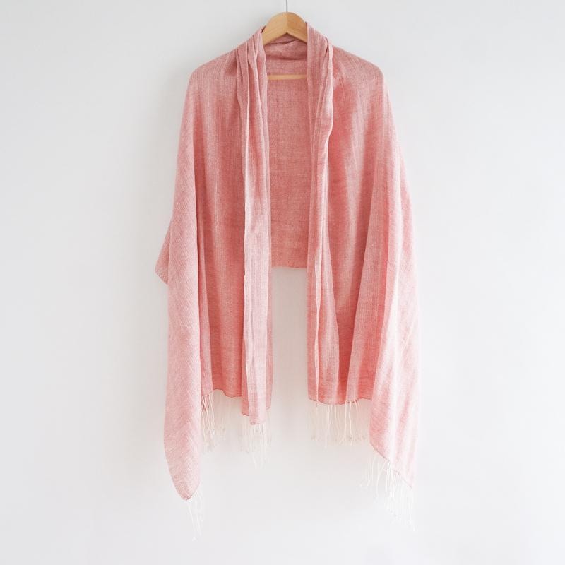 ちょっとしたお出かけに。ナチュラルUVカットストール｜アムンゼン　茜/生成