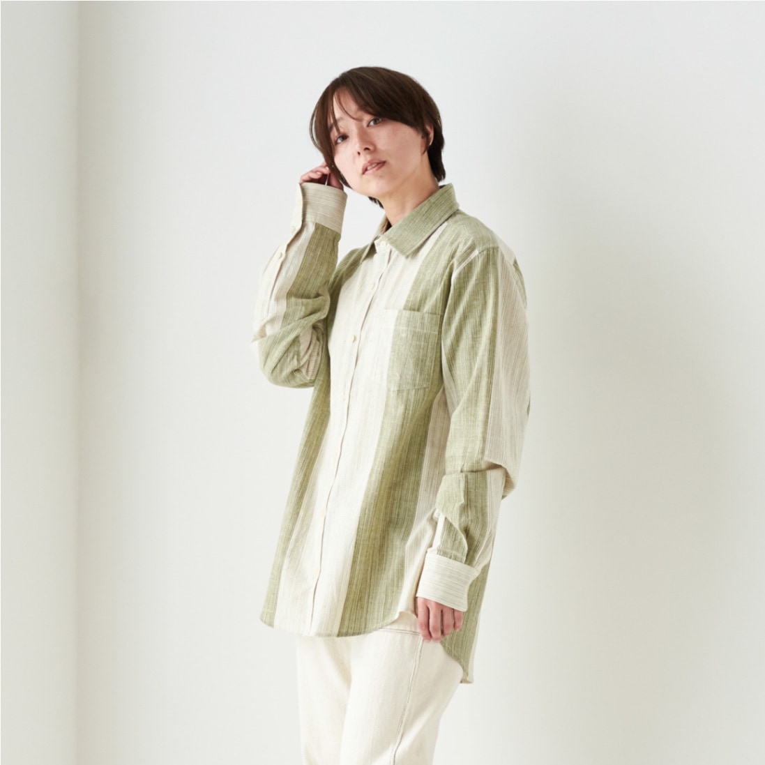 ベーシックカラーシャツ　2サイズ・2色展開