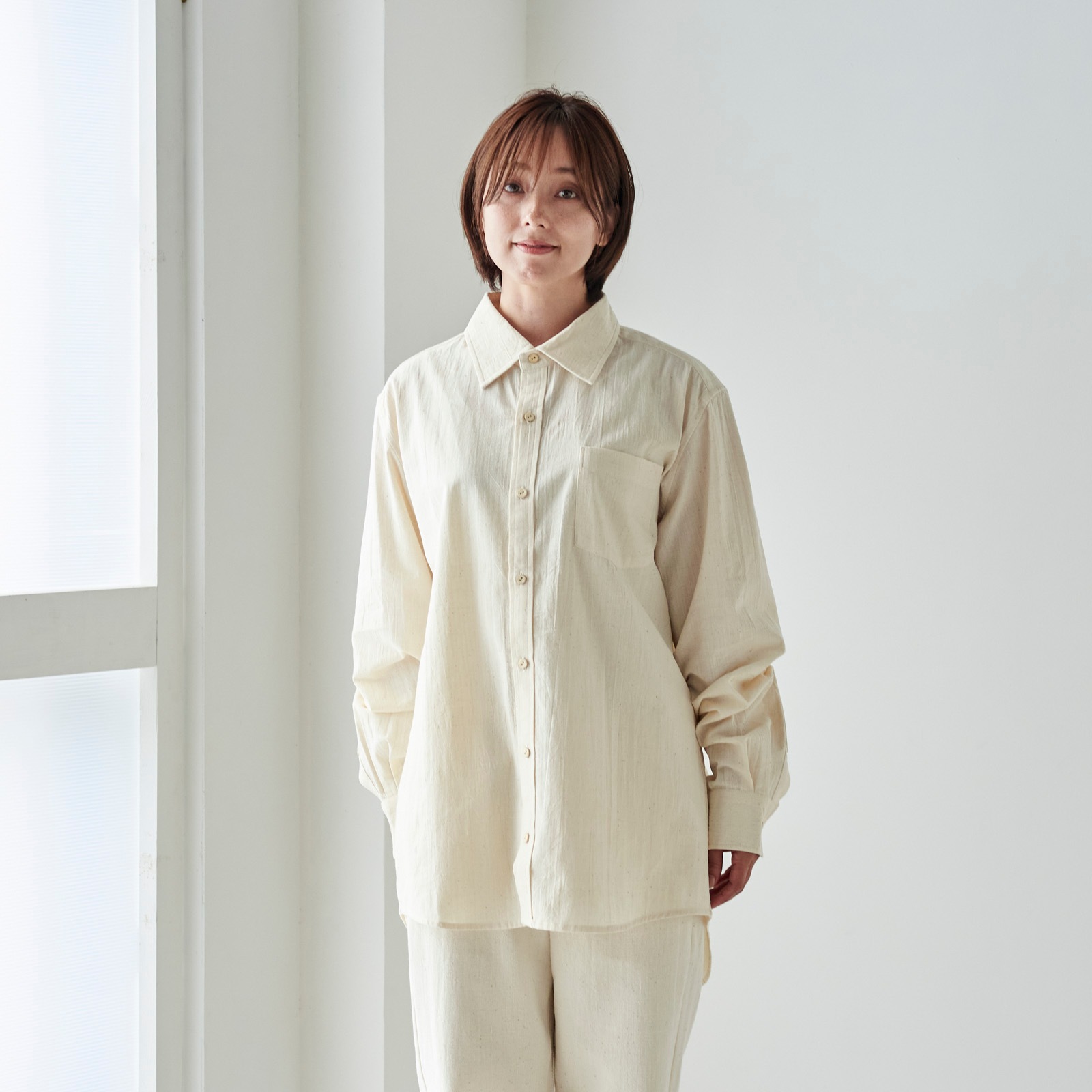 コットンメンズシャツ　2サイズ・3色展開