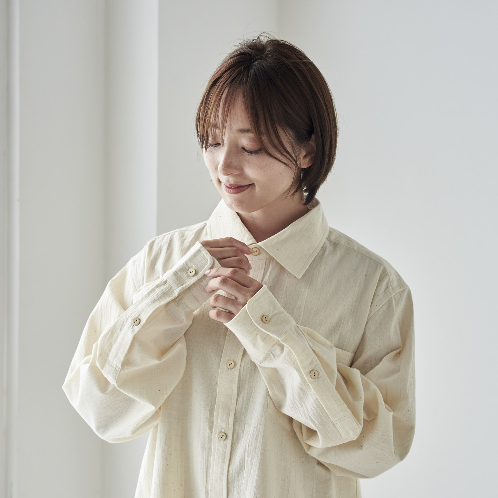 コットンメンズシャツ 2サイズ・3色展開