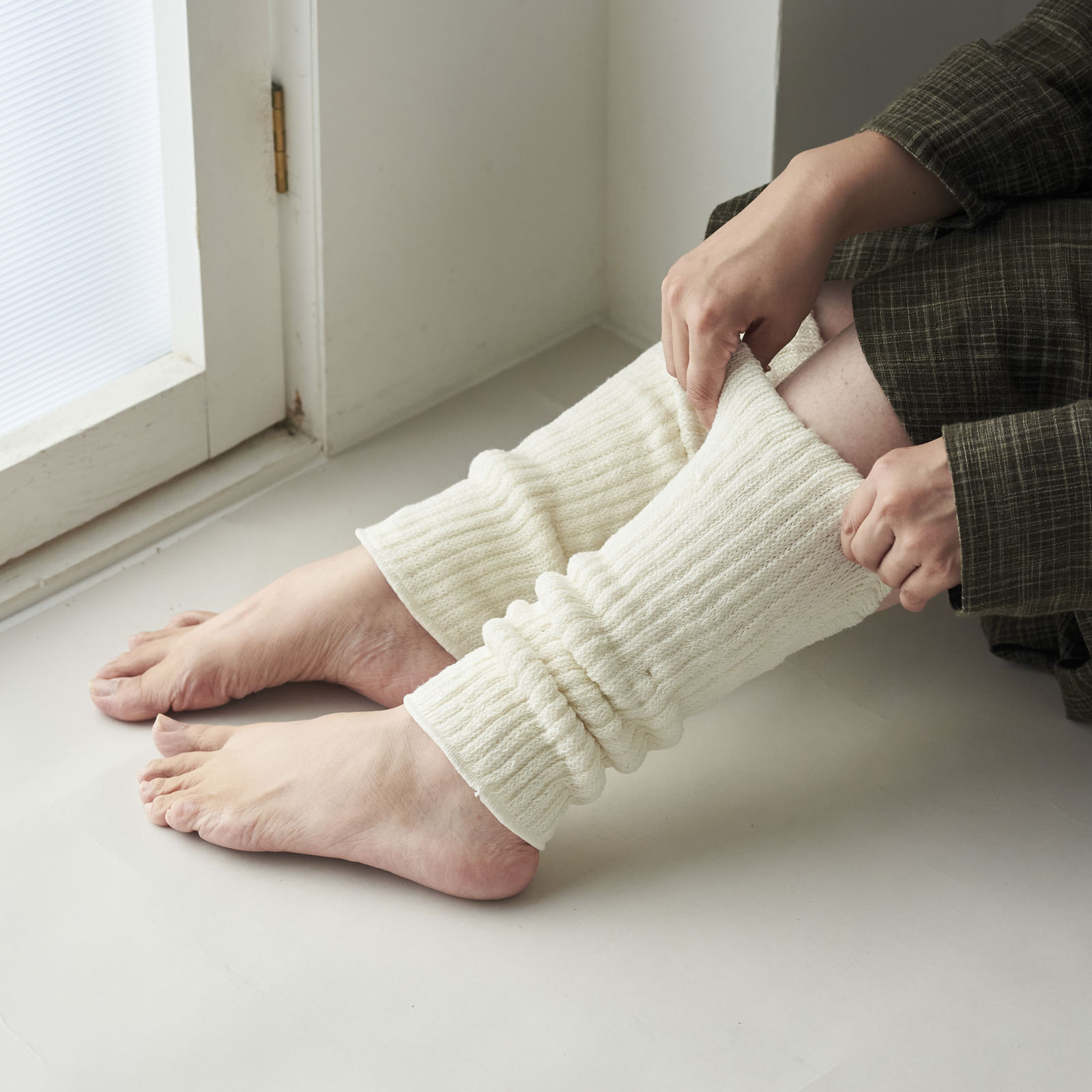 ガラ紡のレッグウォーマー 生成