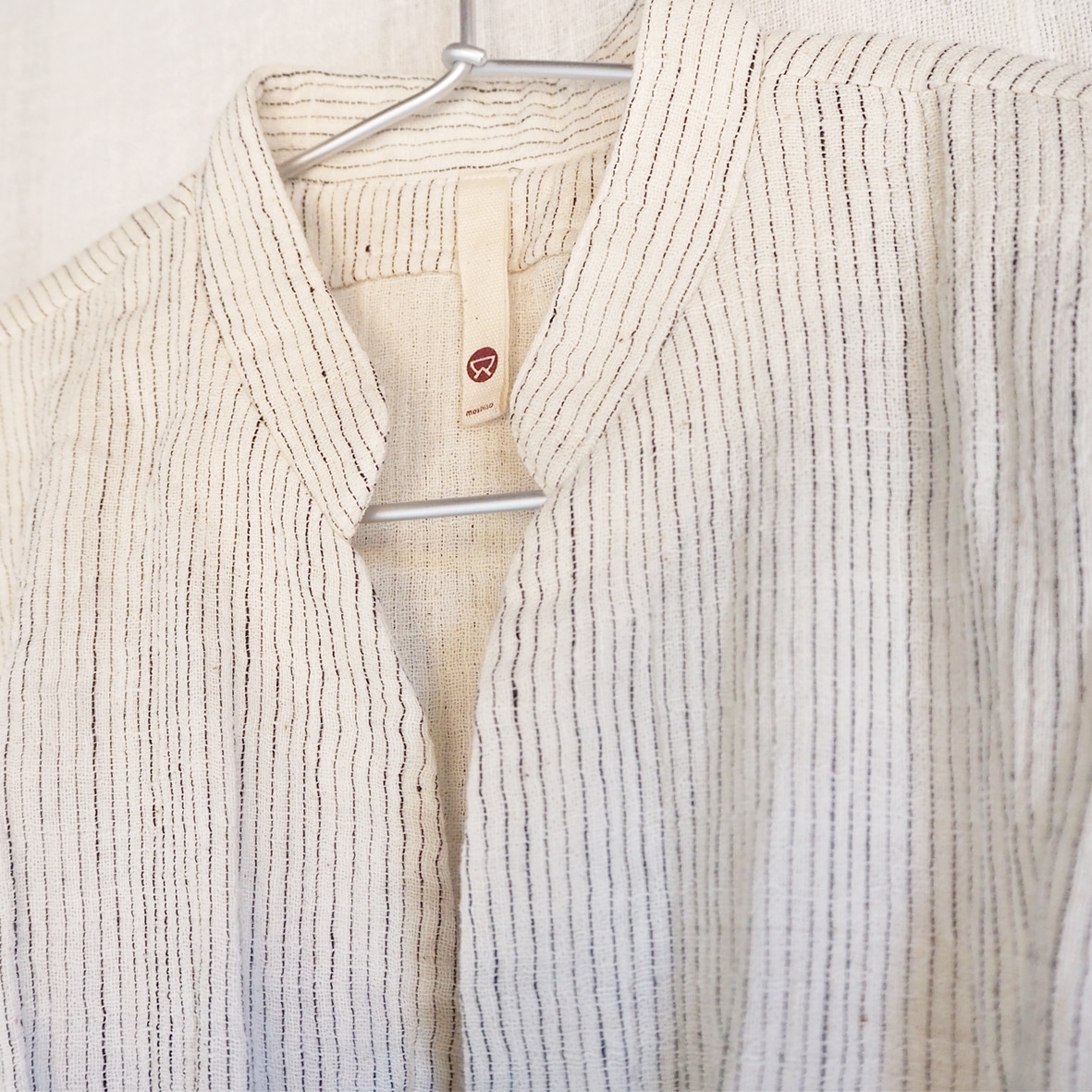 キーネックブラウス