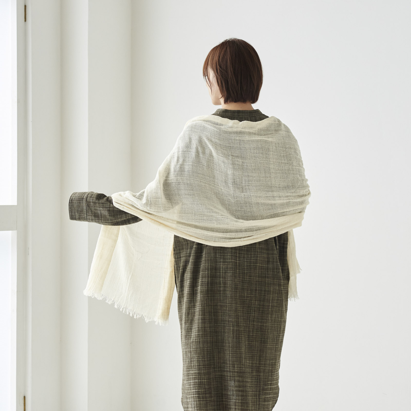 生成りのUVカットストール