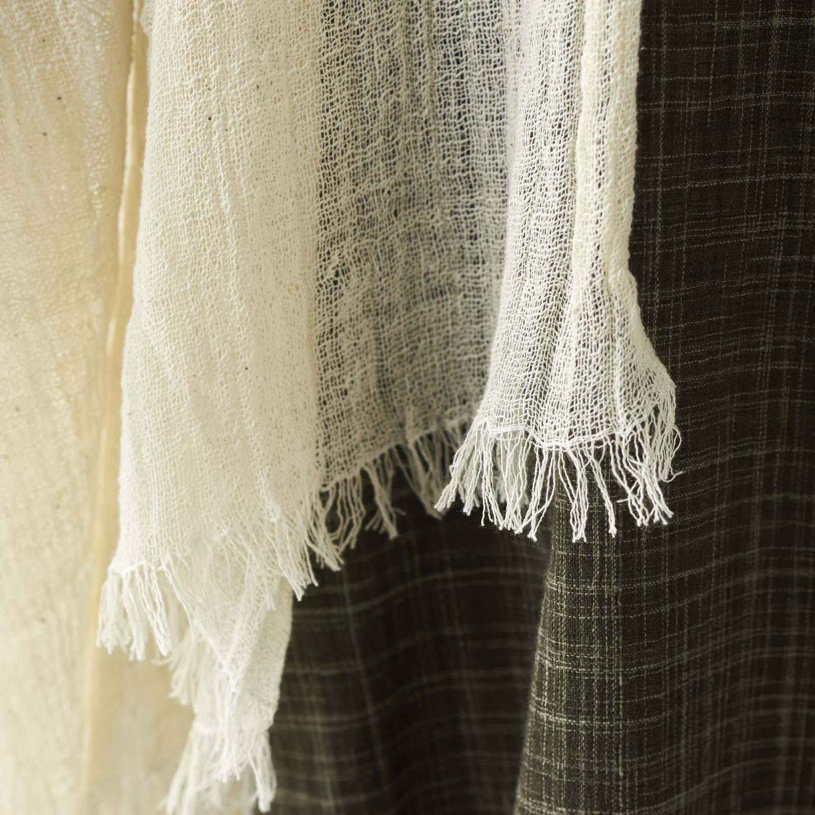 生成りのUVカットストール