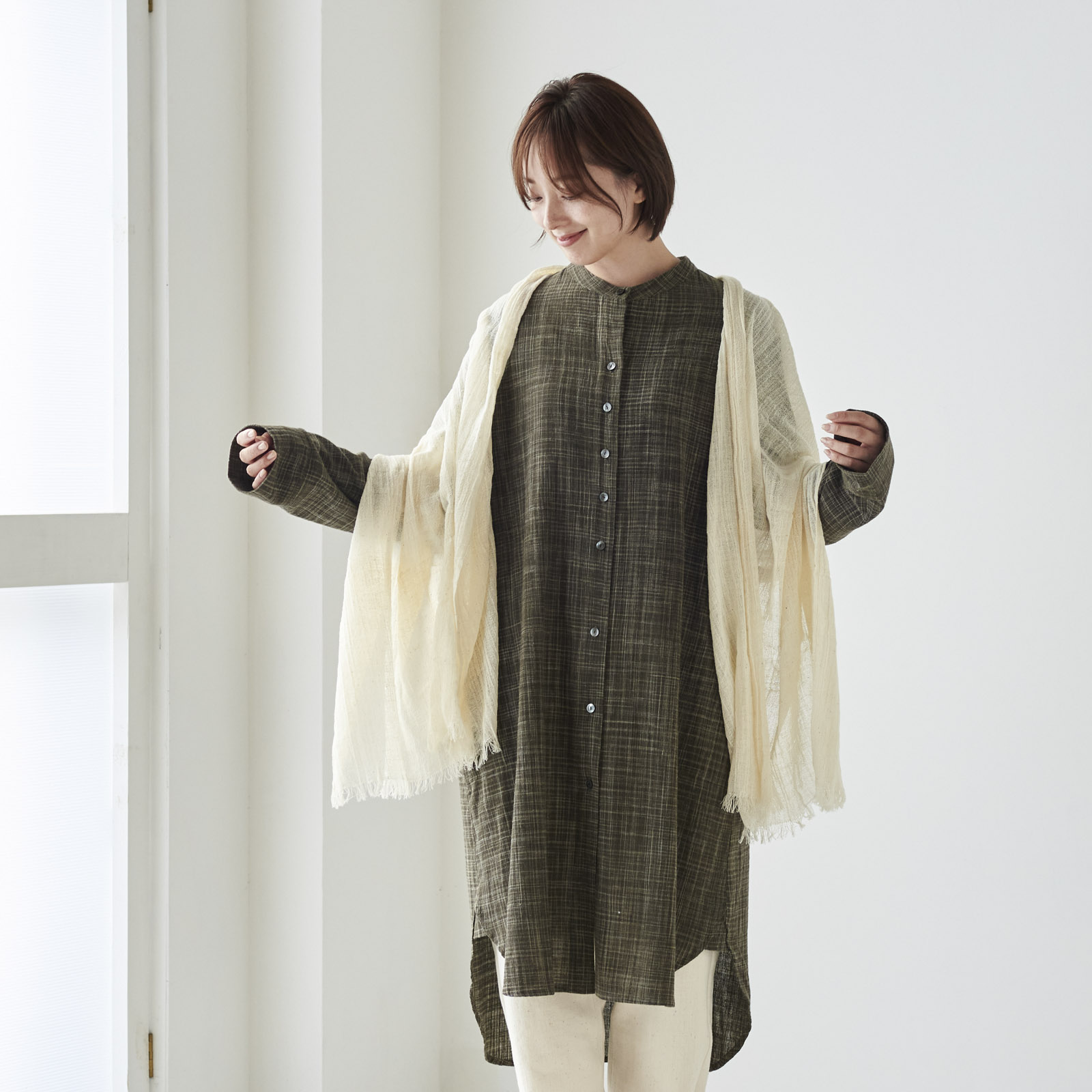 手紡ぎのUVカットストール