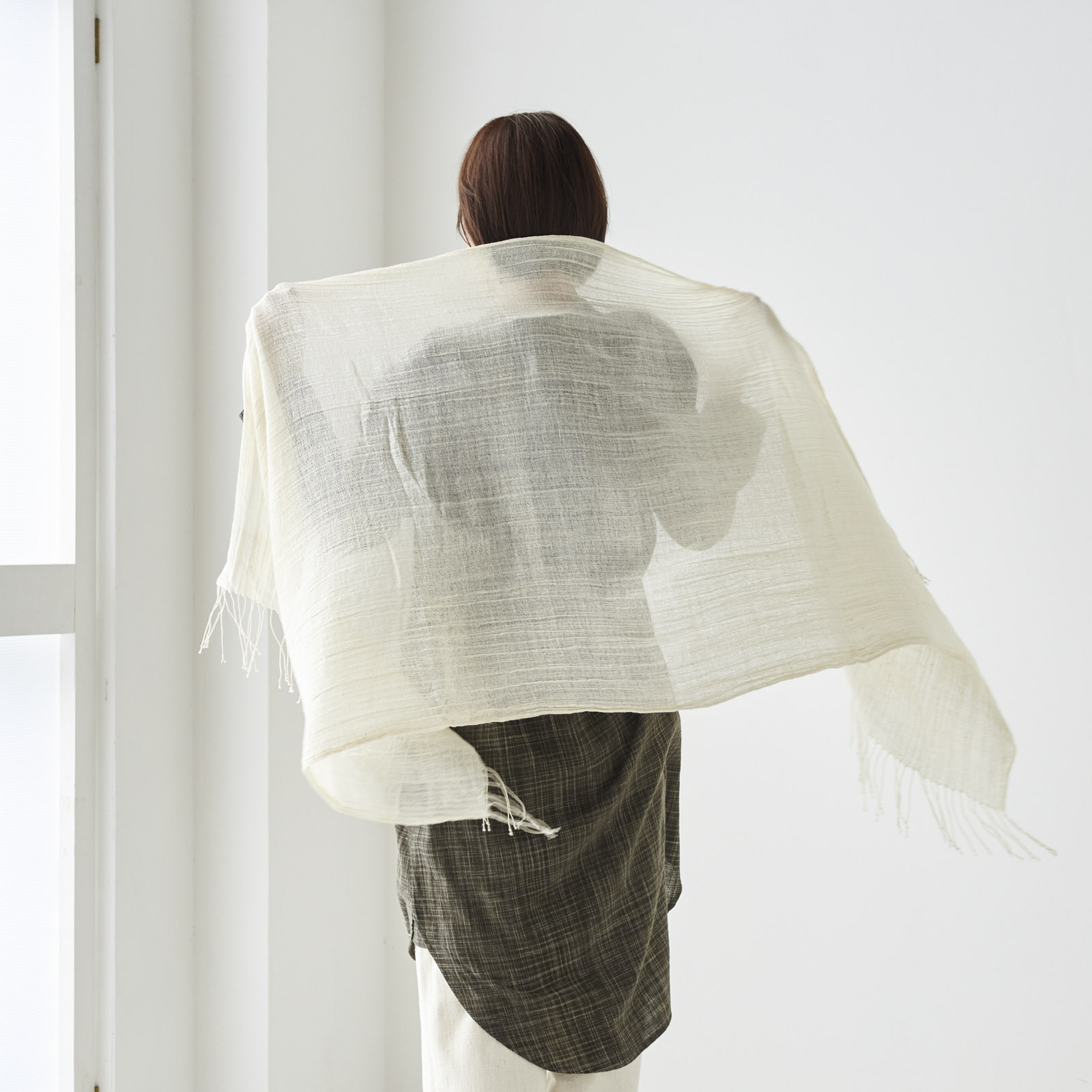 生成りのUVカットストール