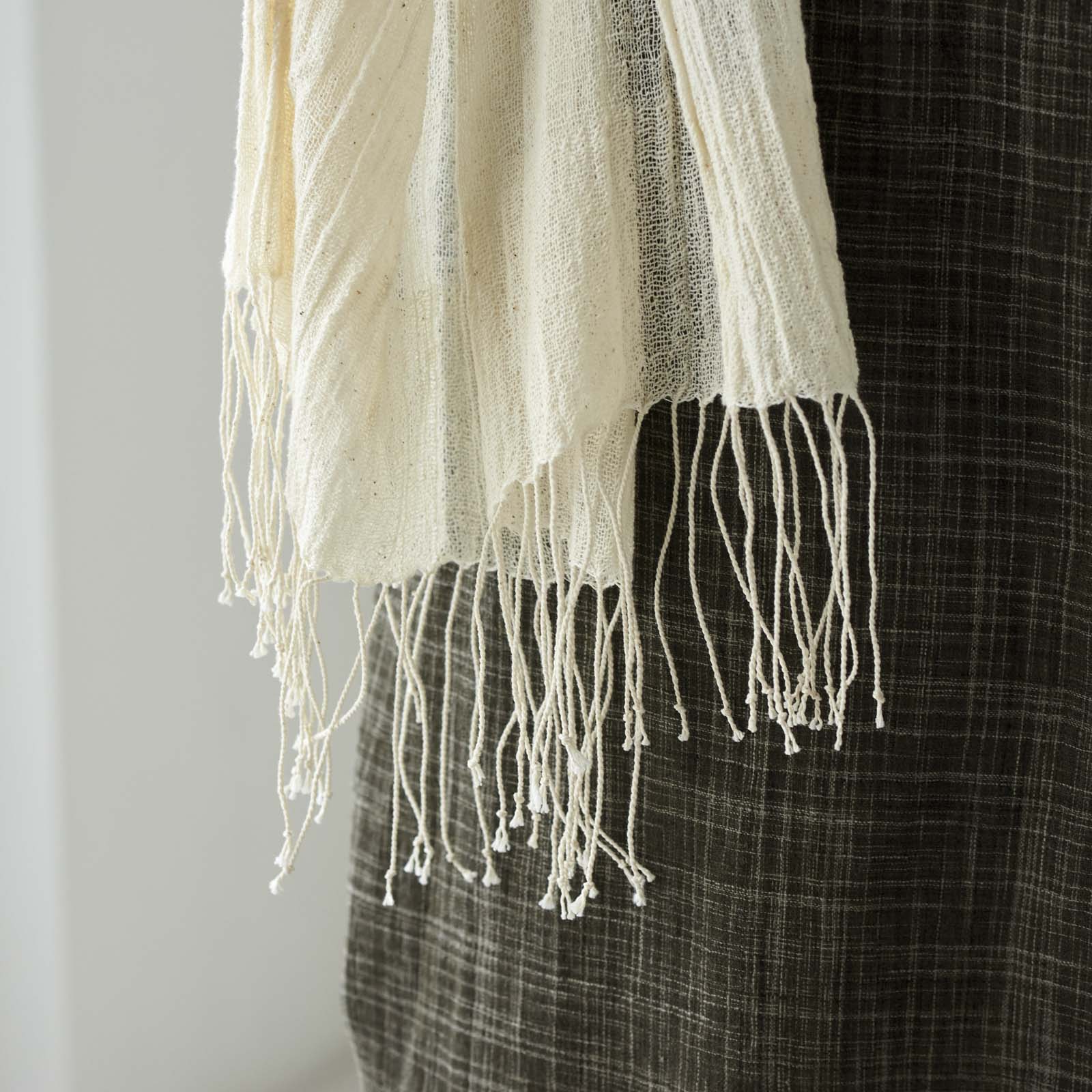 生成りのUVカットストール