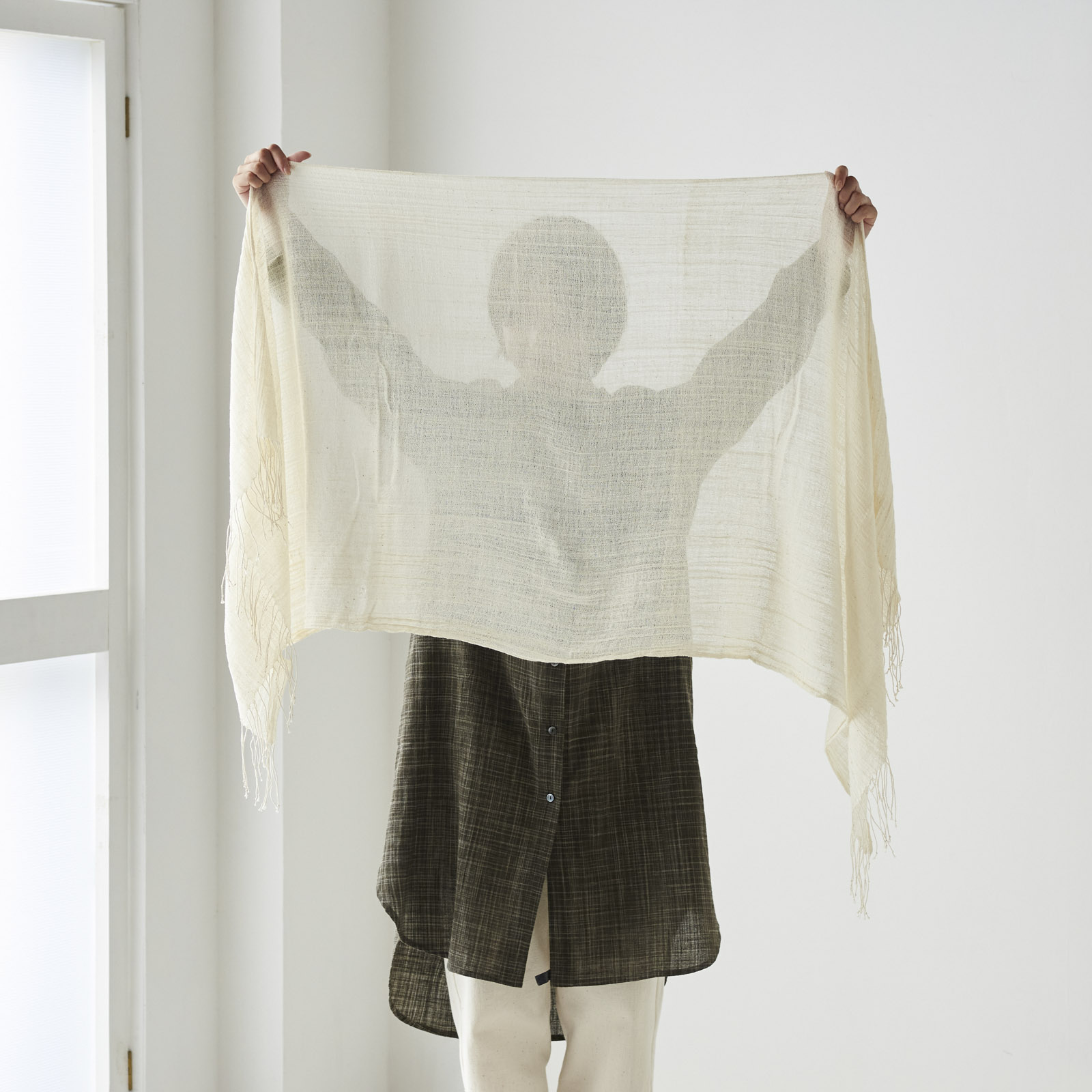 生成りのUVカットストール