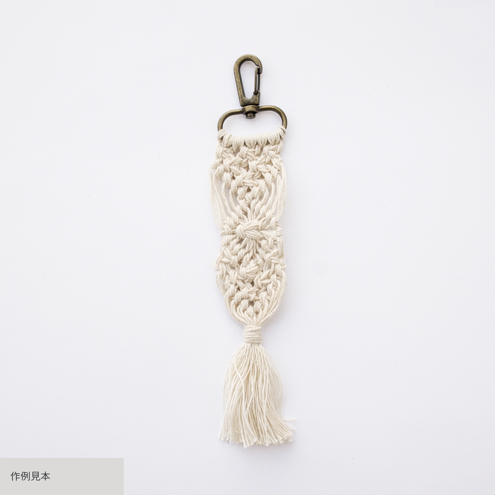 タコ糸20/21　生成　綛売