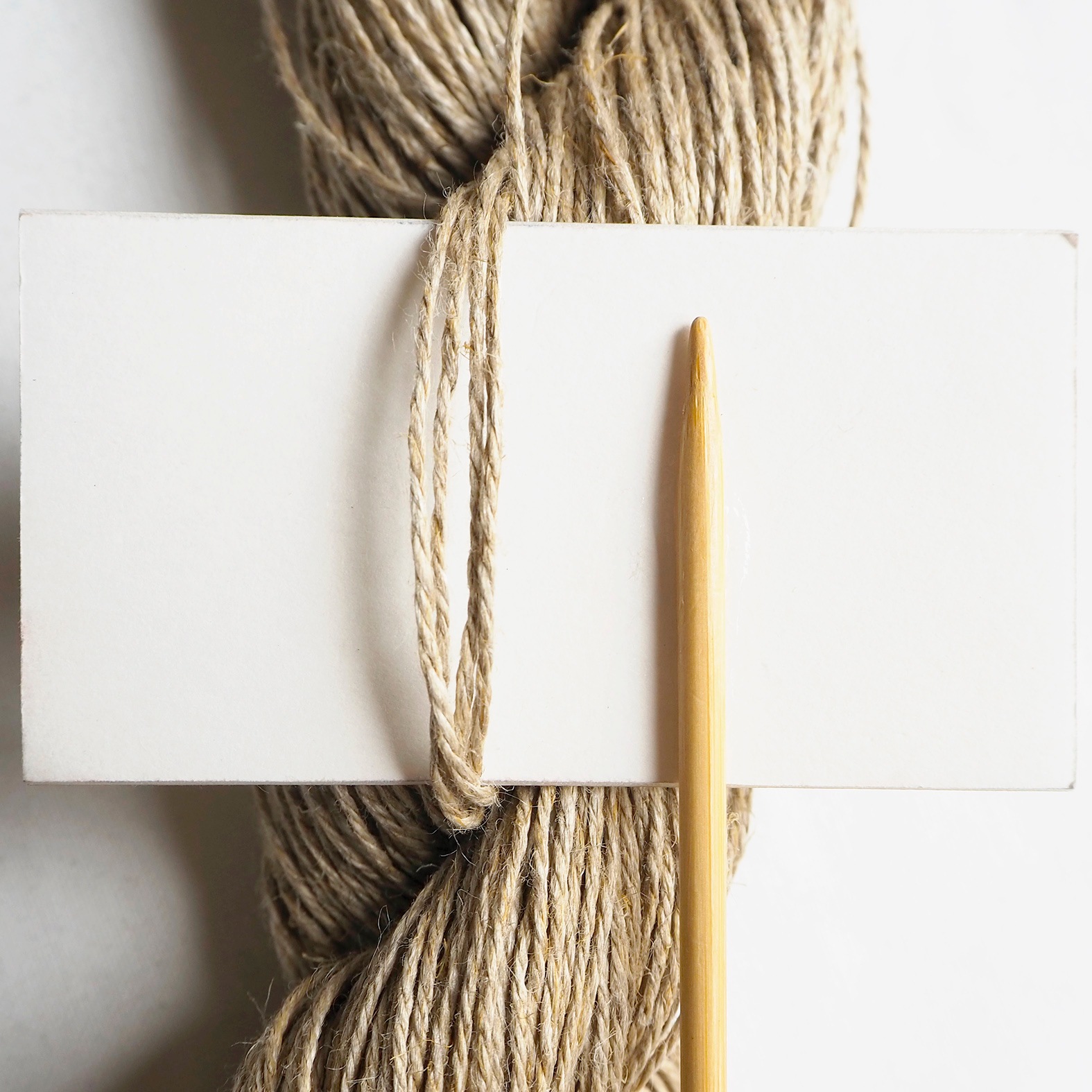 リネン8/3糸 生成 綛売