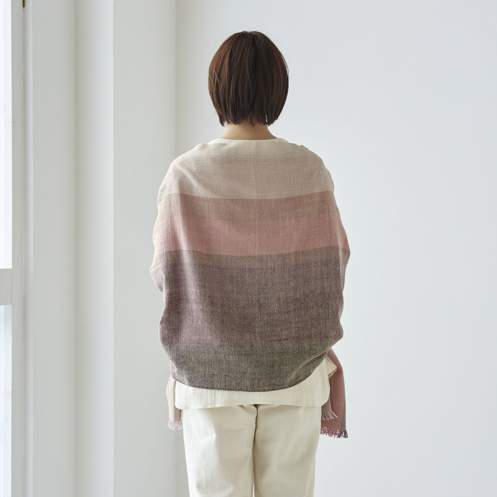 手紡ぎのUVカットストールグラデーション ローズ系