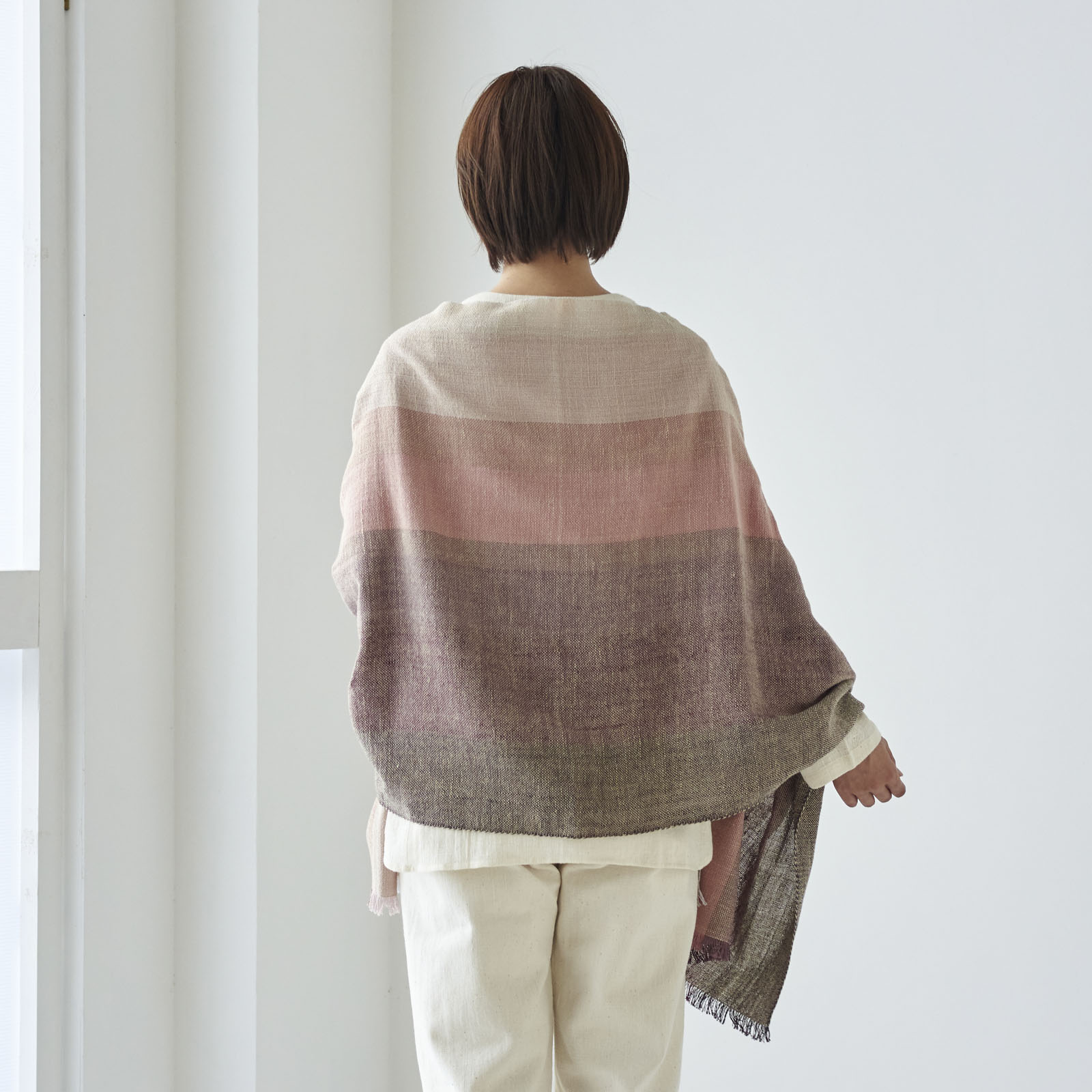 手紡ぎのUVカットストールグラデーション ローズ系