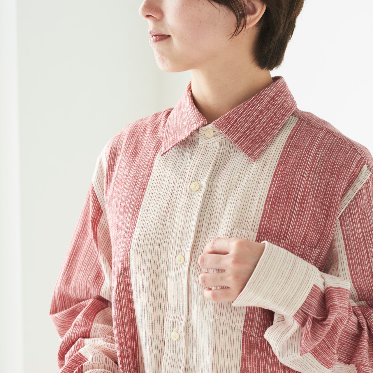 ベーシックカラーシャツ　2サイズ・2色展開