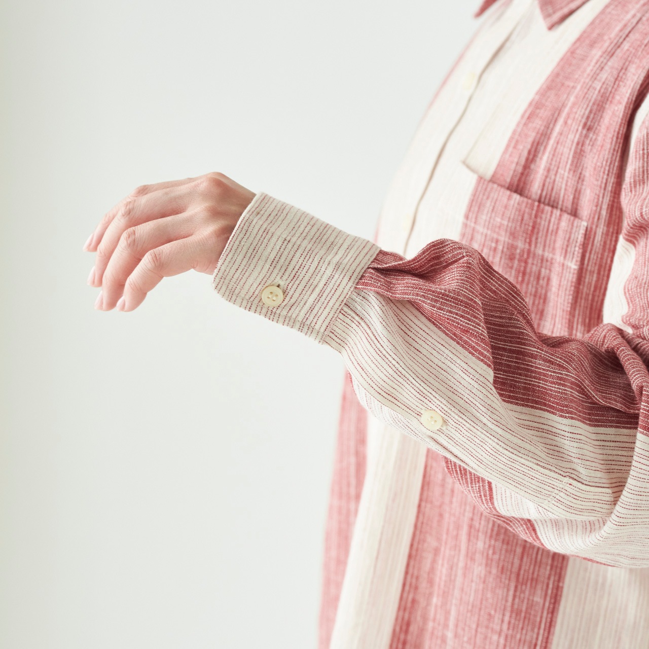 ベーシックカラーシャツ　2サイズ・2色展開