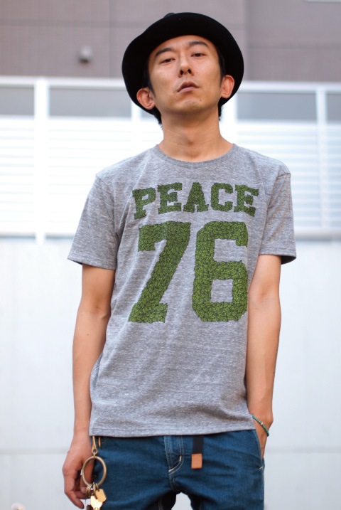 PUZZLE WORKS (�ѥ�������)��76 PEACE T-shirts 76 �ԡ����ԥ���� ����GRAY)