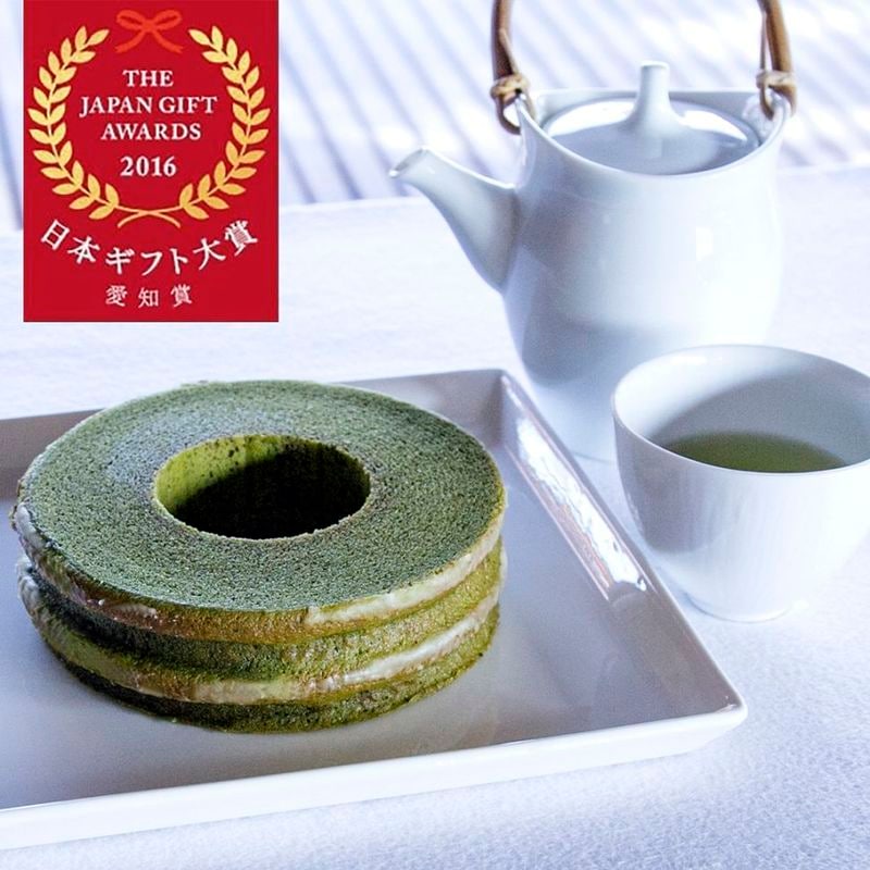 抹茶バウムクーヘンとお茶の詰合せ