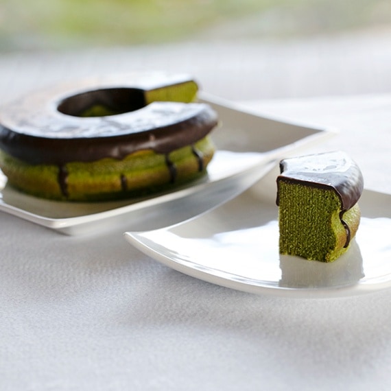 【季節・数量限定】チョコに包まれた抹茶バウムクーヘン（26年11月再販予定）