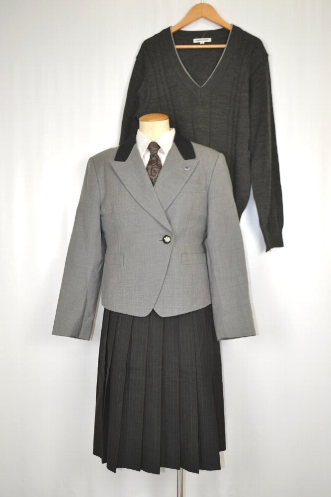 静岡県 日本大学三島高等学校 旧ブレザー冬服 ネクタイ 校章
