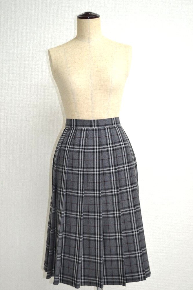 【美品】クラーク 記念国際 高等学校　冬 スカート クラーク記念国際高校 制服 スカート 冬服 - メルカリ