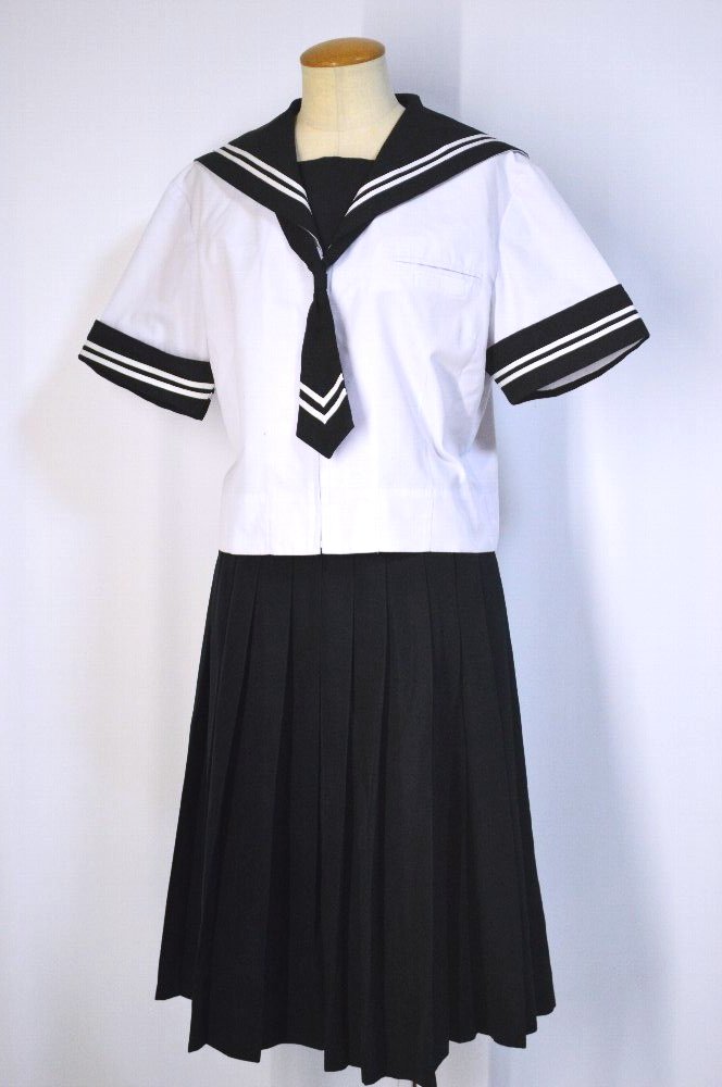 山梨県 河口湖南中学校 黒セーラー夏服上 冬スカート タイ 前開き