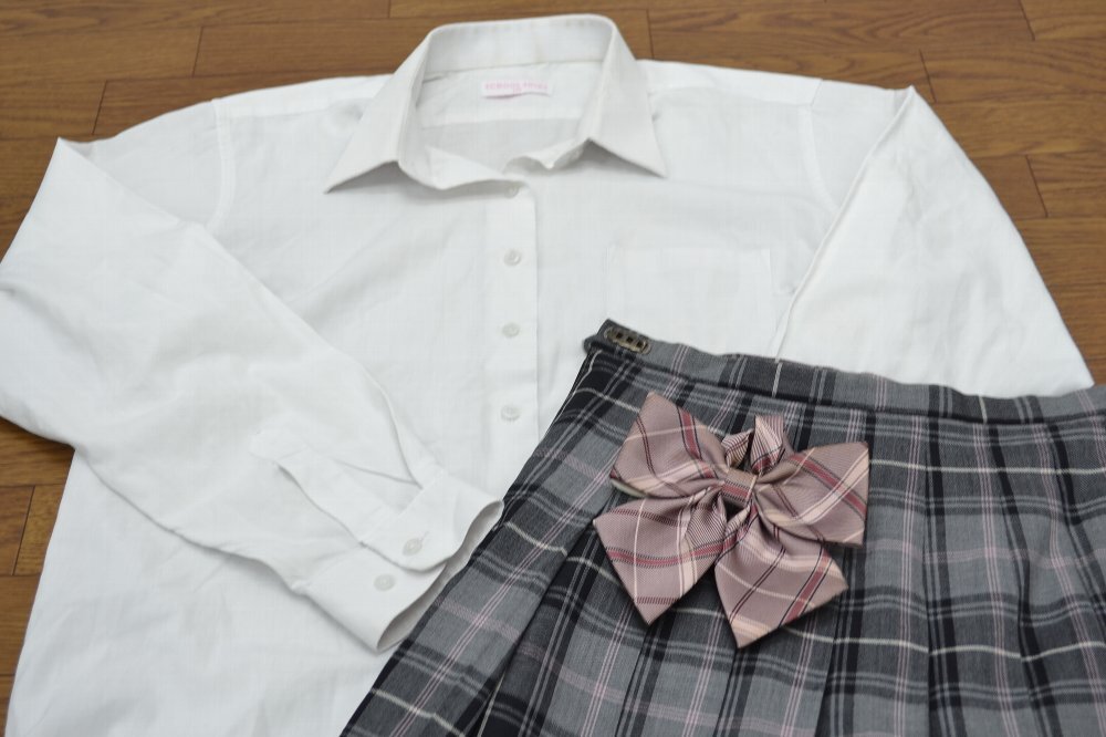 å Ȳ ΢դ ܥ EAST BOY@1006