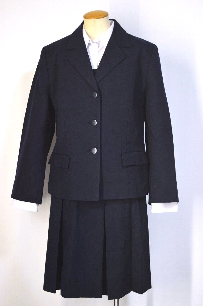 ��̸�Ω ��۽��ҹ����ع� �֥쥶������ NIKKE��T4402