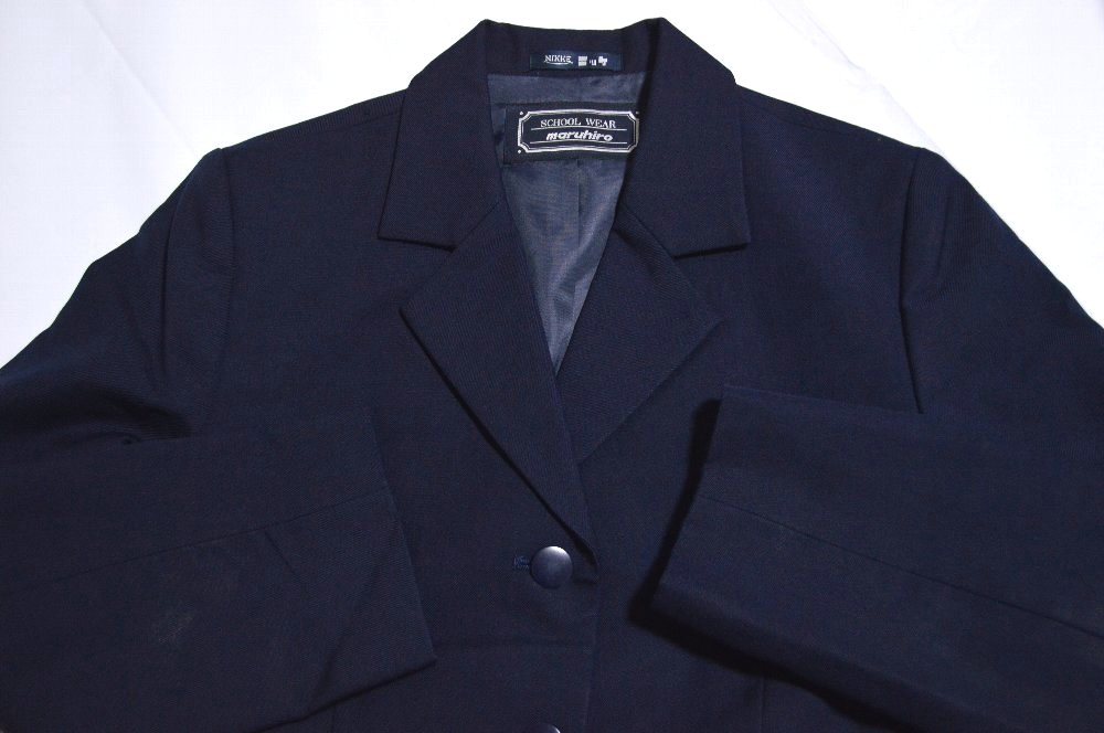 ��̸�Ω ��۽��ҹ����ع� �֥쥶������ NIKKE��T4402