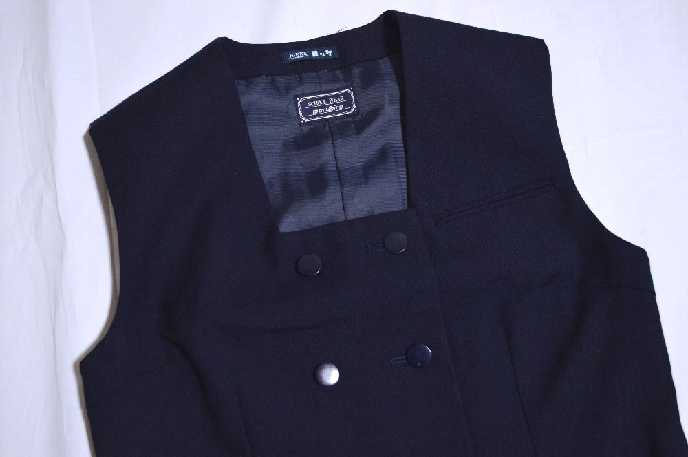 ��̸�Ω ��۽��ҹ����ع� �֥쥶������ NIKKE��T4402