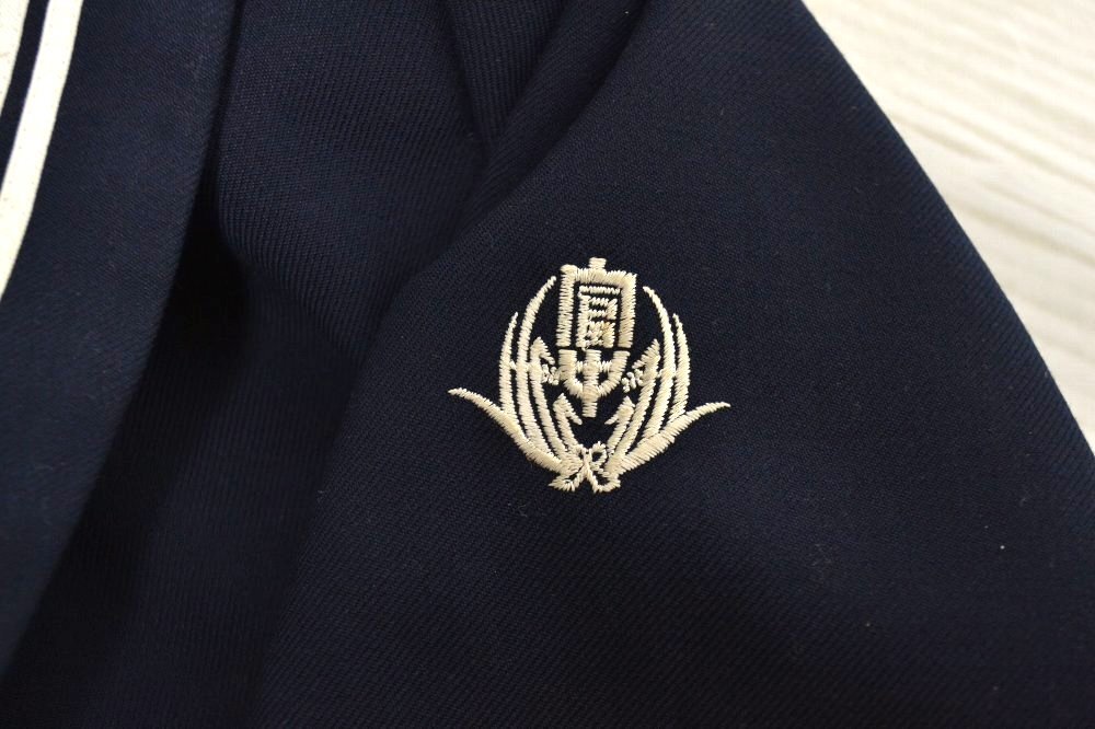 ոΩ ع 顼 (JNZ2402)