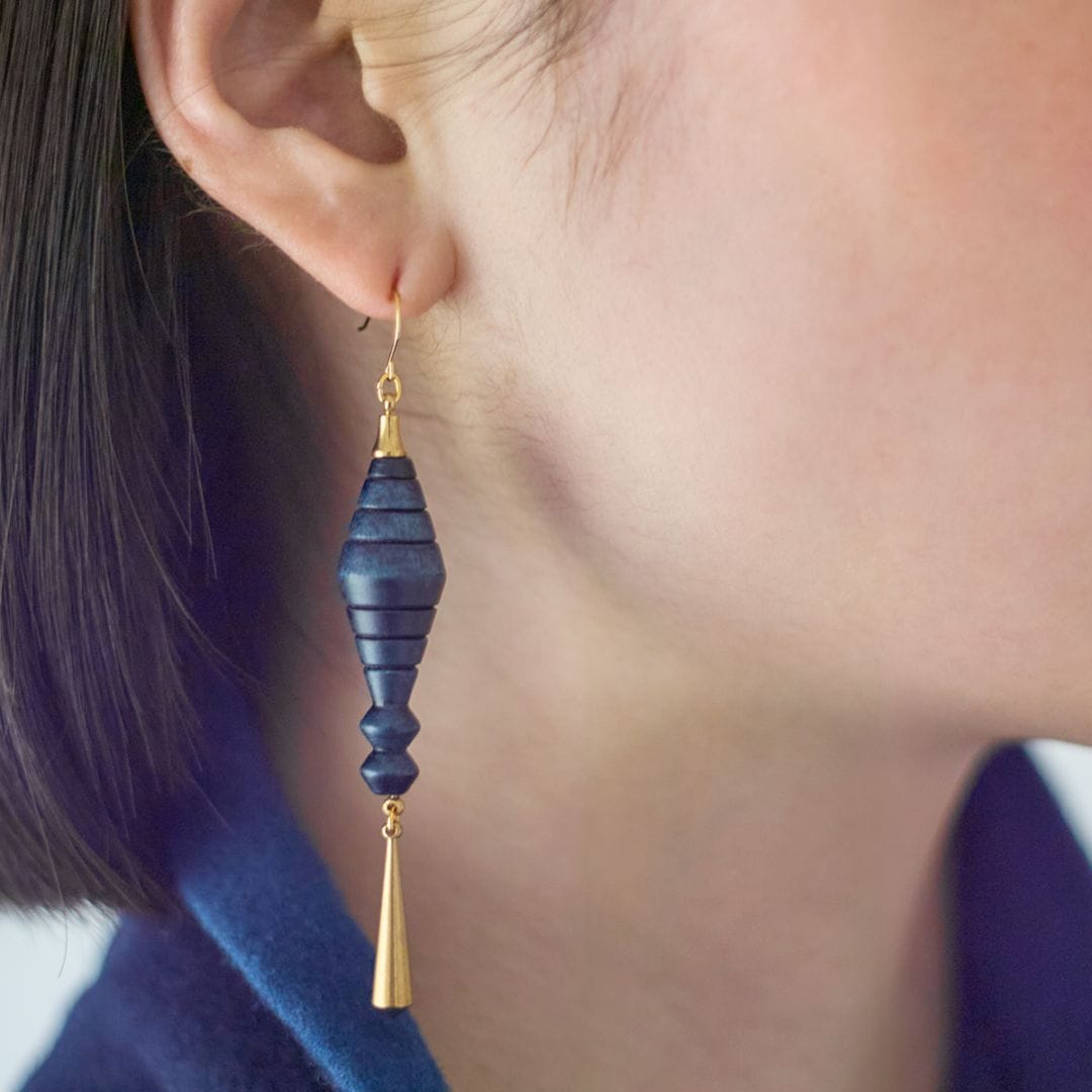 挽物ピアス・イヤリング(Type A) - 藍染 / Wooden Carved Indigo Earrings (Type A)