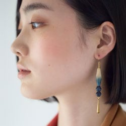 ʪԥ(Type C) - ǡ / Wooden Carved Indigo Gradation Earrings (Type C)