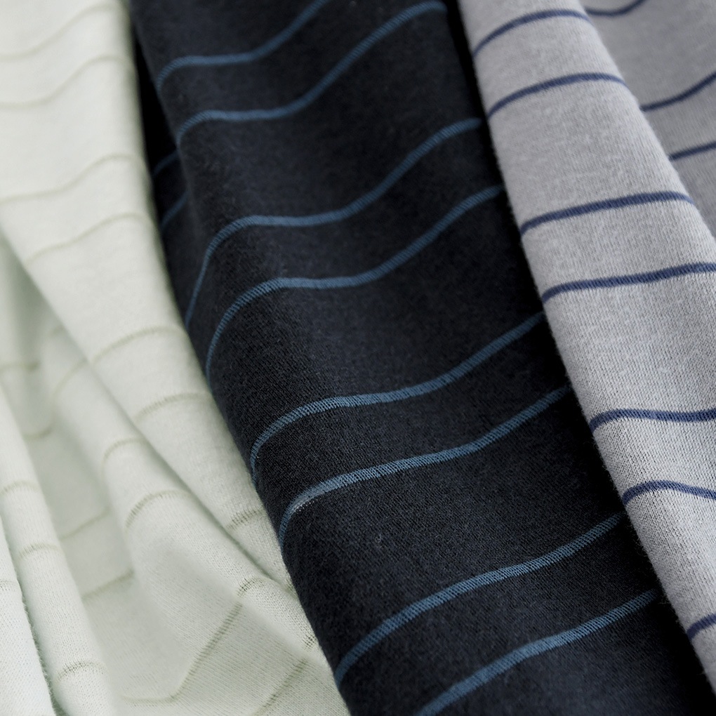 変わりV衿T-透かしボーダー