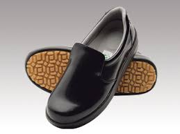 �ں߸˸¤�ۡ������եᥤ�Ȧ�100�ʿ�˼�ѥ��塼���˹� 24.0cm