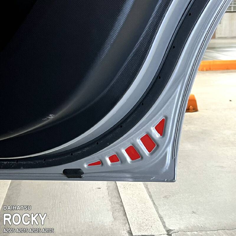 AP リアリフレクターステッカー マットクローム調 Aクラス W176 AP-MTCR2791 入数：1セット( AP リアリフレクターステッカー マットクローム調 Aクラス W176 シルバー AP-MTCR2791-SI 入数：1セット(2枚