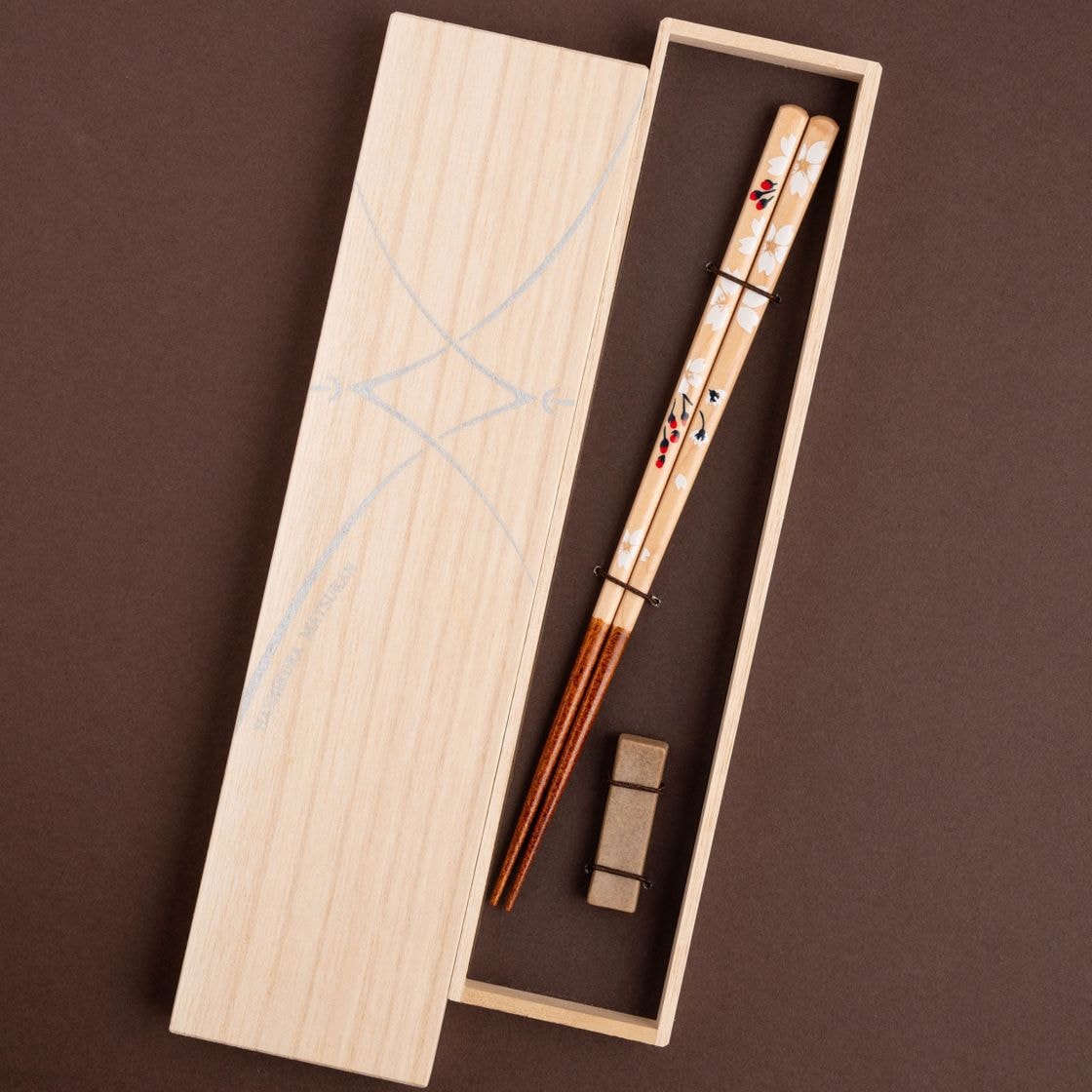 花づくし 桜 22.5cm 砂岩箸置付 ギフト箱付