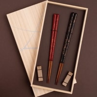食洗漆八角金彩 ペア 砂岩箸置付 ギフト箱付