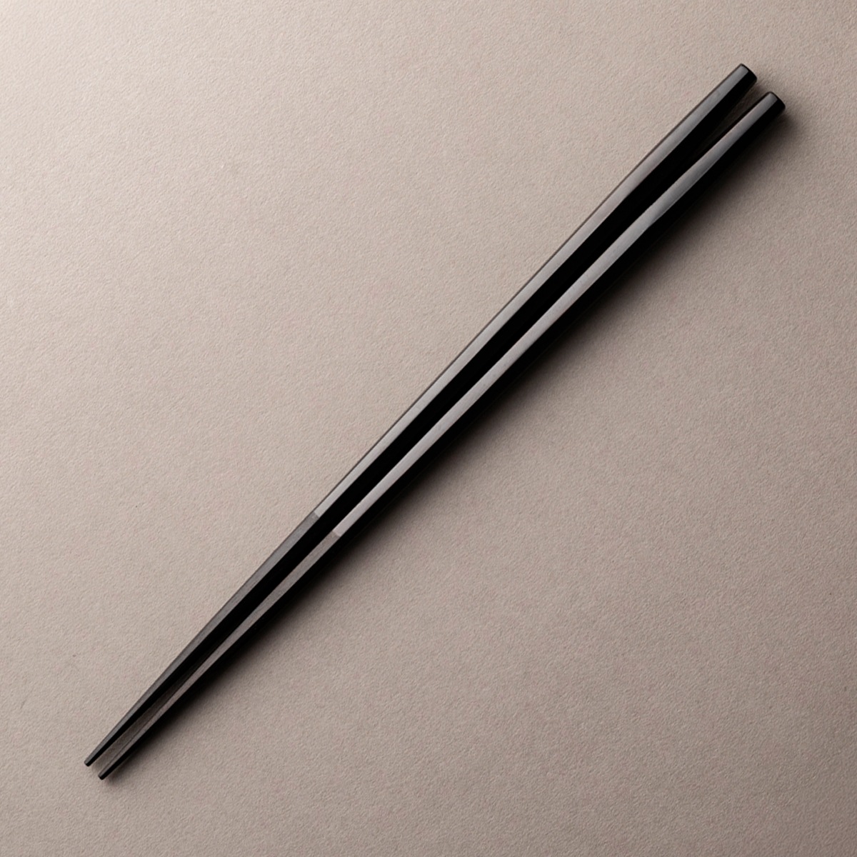 黒羽 KUROHA 七角 拭漆 黒檀 24cm 桐箱入