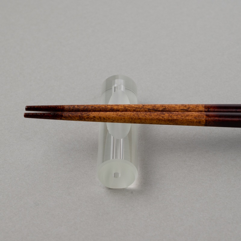【名入れ対応：可】和桜 溜漆塗分ペア  23cm/21.5cm 清水焼さくら箸置付 ギフト箱付
