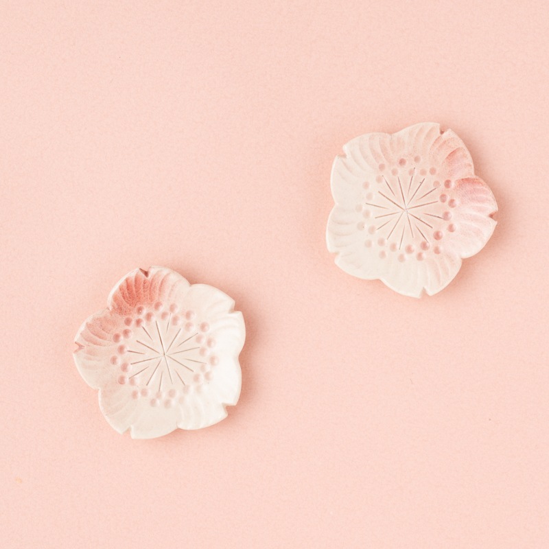 【名入れ対応：可】和桜 溜漆塗分ペア  23cm/21.5cm 清水焼さくら箸置付 ギフト箱付