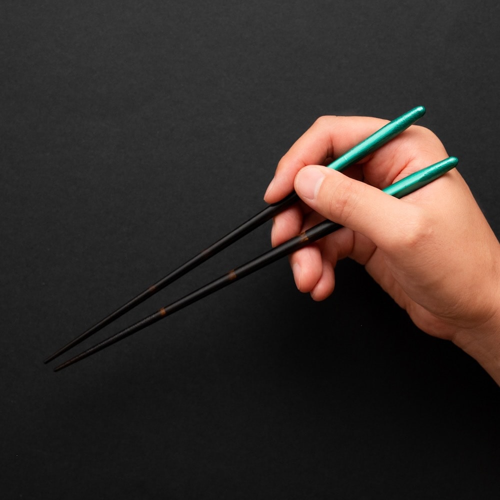 輪島孔雀 23cm|希望を描く、色彩の一膳