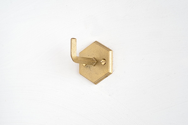 ウォールフック プレート 六角｜FUTAGAMIオンラインショップ「家と真鍮」