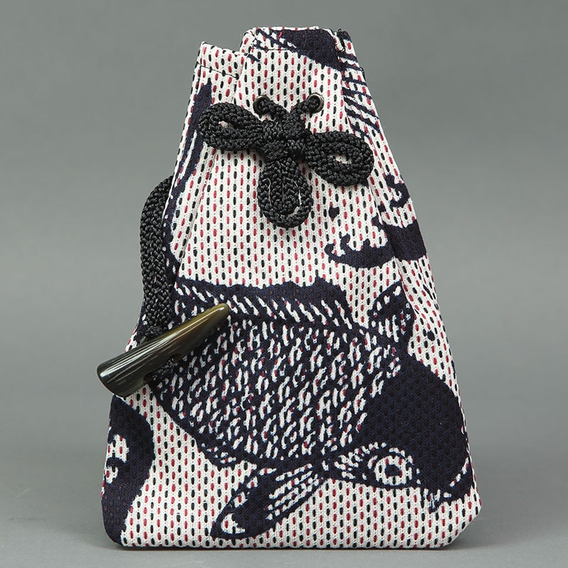 腰下巾着【鯉に流水|赤黒刺子】祭用品専門店浅草絆纒屋ネットショップ 腰下巾着【鯉に流水|赤黒刺子】祭用品専門店浅草絆纒屋ネットショップ