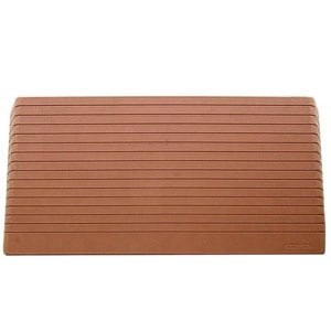 シンエイテクノ　ダイヤスロープ　76cm幅(DS 76)<br>DS76-90 有効幅：66cm  高さ：9.0cm 奥行：35.4cm【介護用品 福祉用具 住宅改修 歩行関連 段差解消 スロープ バリアフリー リフォーム 住宅改修】