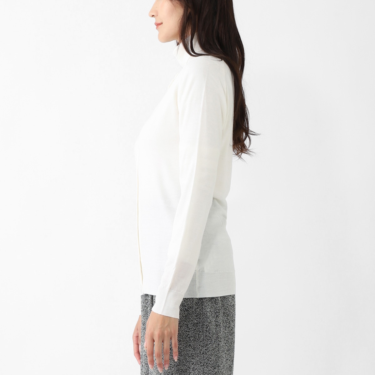 JOHN SMEDLEY ジョンスメドレー クルーネック カーディガン/BUTTERCUP エクストラファインメリノウール 30ゲージ レディース