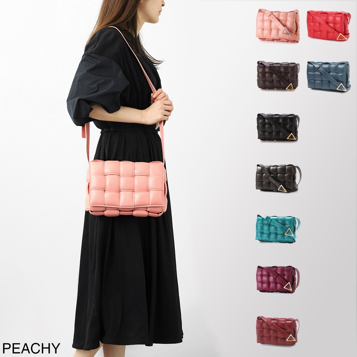 BOTTEGA VENETA パデットカセット ショルダーバッグ SALE《Bottega Veneta》スモール パデッド カセット 人気バッグ